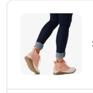 Sorel “Out & About +” tonic peach booties-EUC